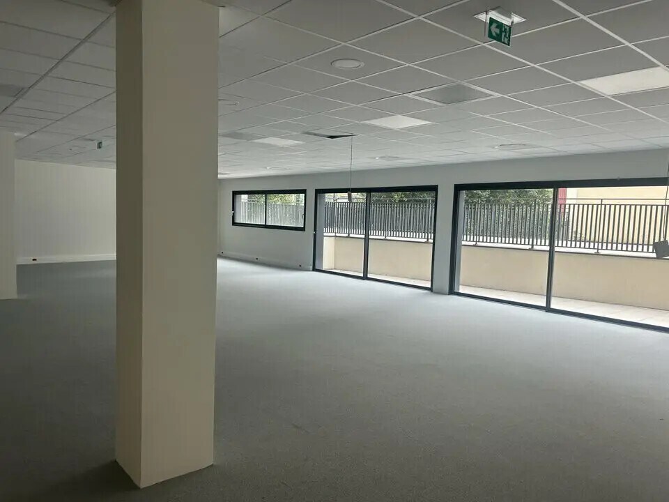 20 Chemin Du Tronchon, Dardilly, RHO 69570 - Unit 1 -  - Interior Photo - Image 1 of 2