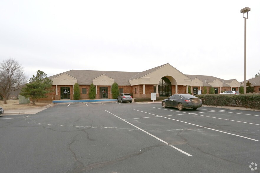 425 S Fretz St, Edmond, OK 73003 Fountains of Edmond