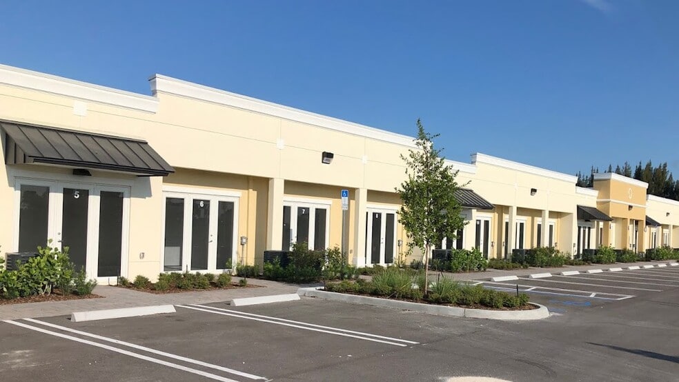 330 NW Enterprise Dr, Port Saint Lucie, FL for lease - Building Photo - Image 3 of 13
