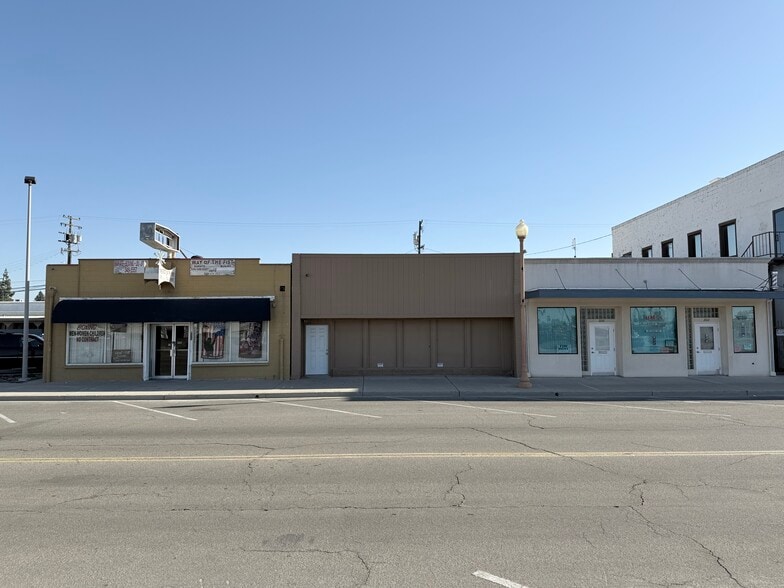 2015 1st St, Selma, CA for sale - Building Photo - Image 2 of 14