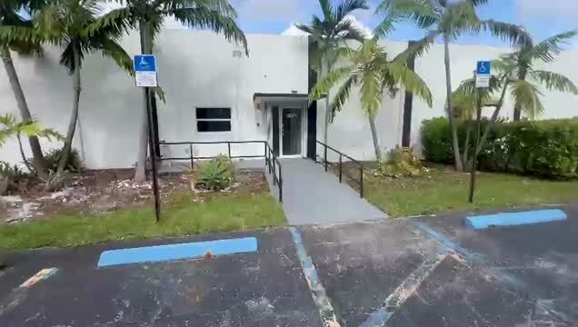 2671 NW 28th St, Miami, FL for lease - Commercial Listing Video - Image 2 of 17