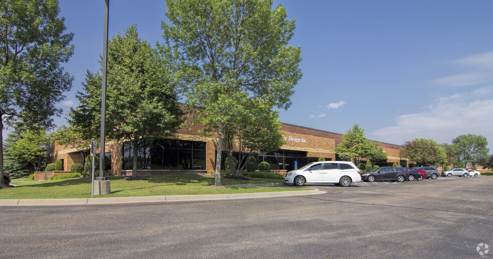 5005 Cheshire Pky N, Plymouth, MN for lease - Building Photo - Image 1 of 7