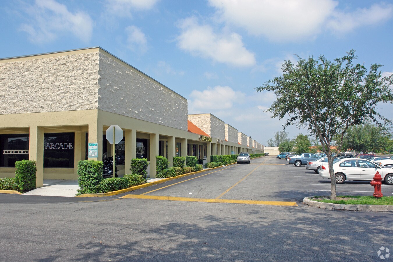 19511997 S Military Trl, West Palm Beach, FL 33415