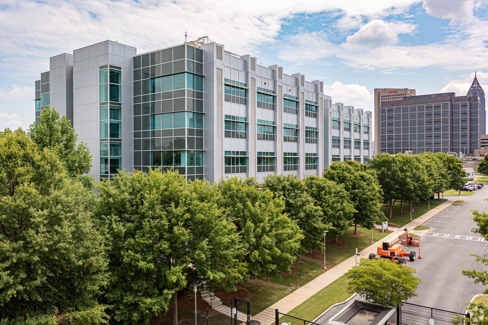 387 Nerem St NW, Atlanta, GA for lease Primary Photo- Image 1 of 5