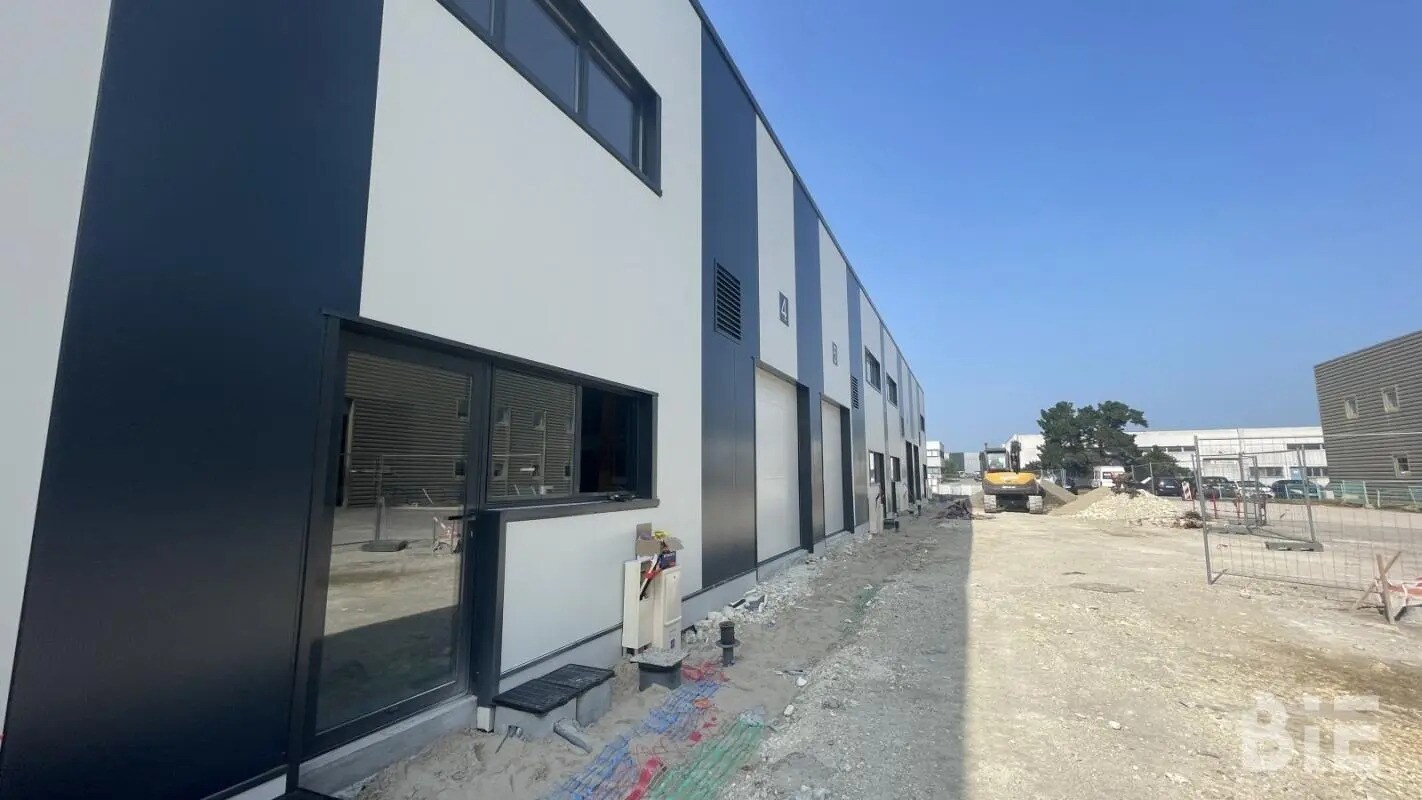 Flex in Blanquefort for sale Building Photo- Image 1 of 8