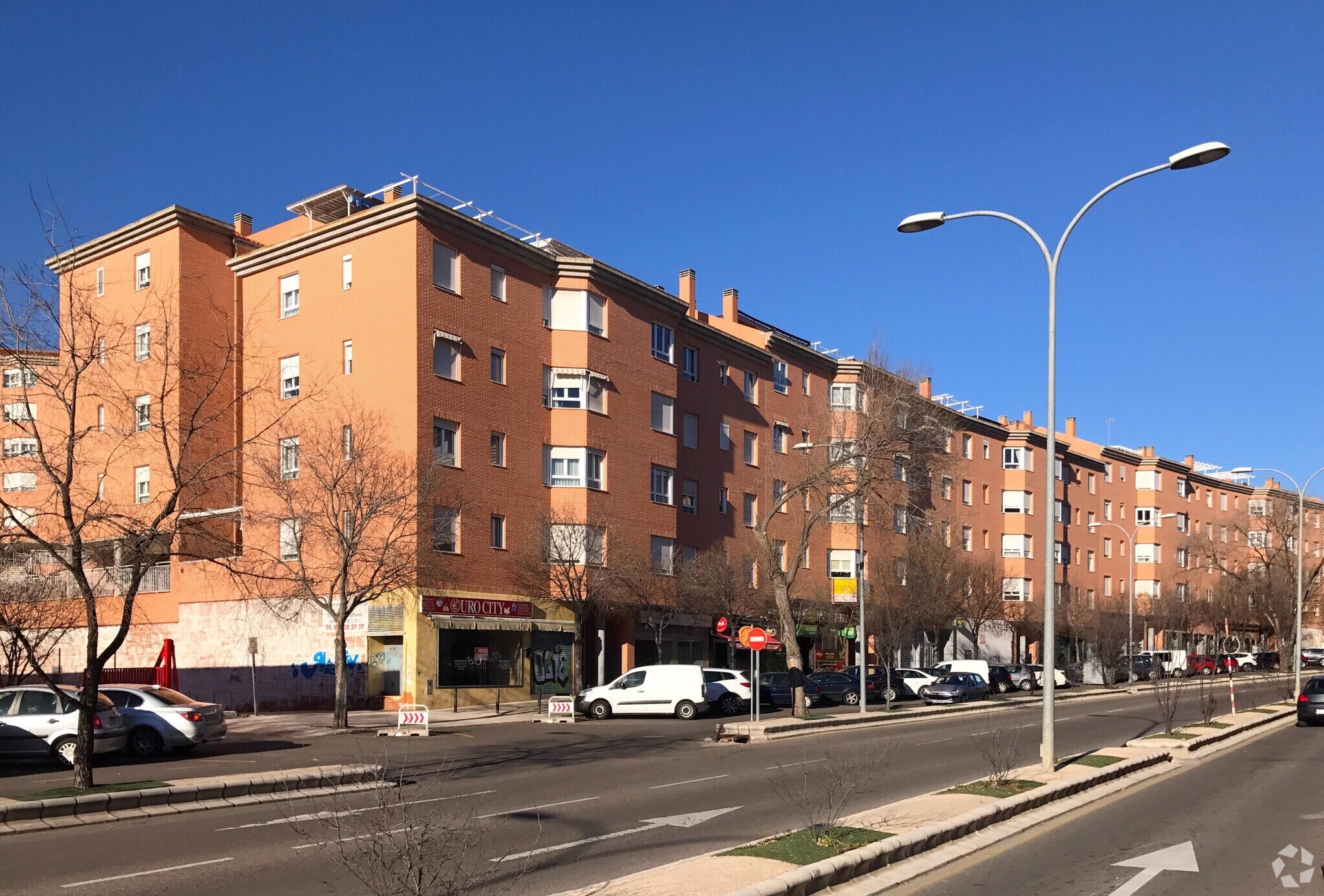 Calle Reino Unido, 8, Toledo, Toledo for sale Primary Photo- Image 1 of 3