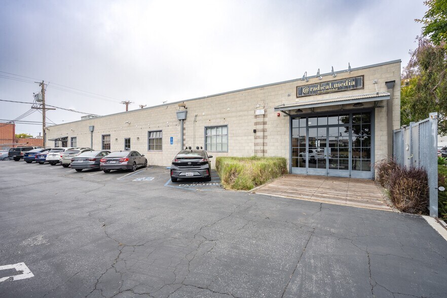 1630-1638 12th St, Santa Monica, CA for lease - Building Photo - Image 1 of 18