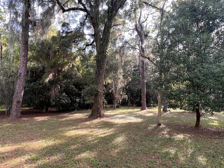 3450 SE Lake Weir Ave, Ocala, FL 34471 B4 3acres on SE Lake Weir Ave