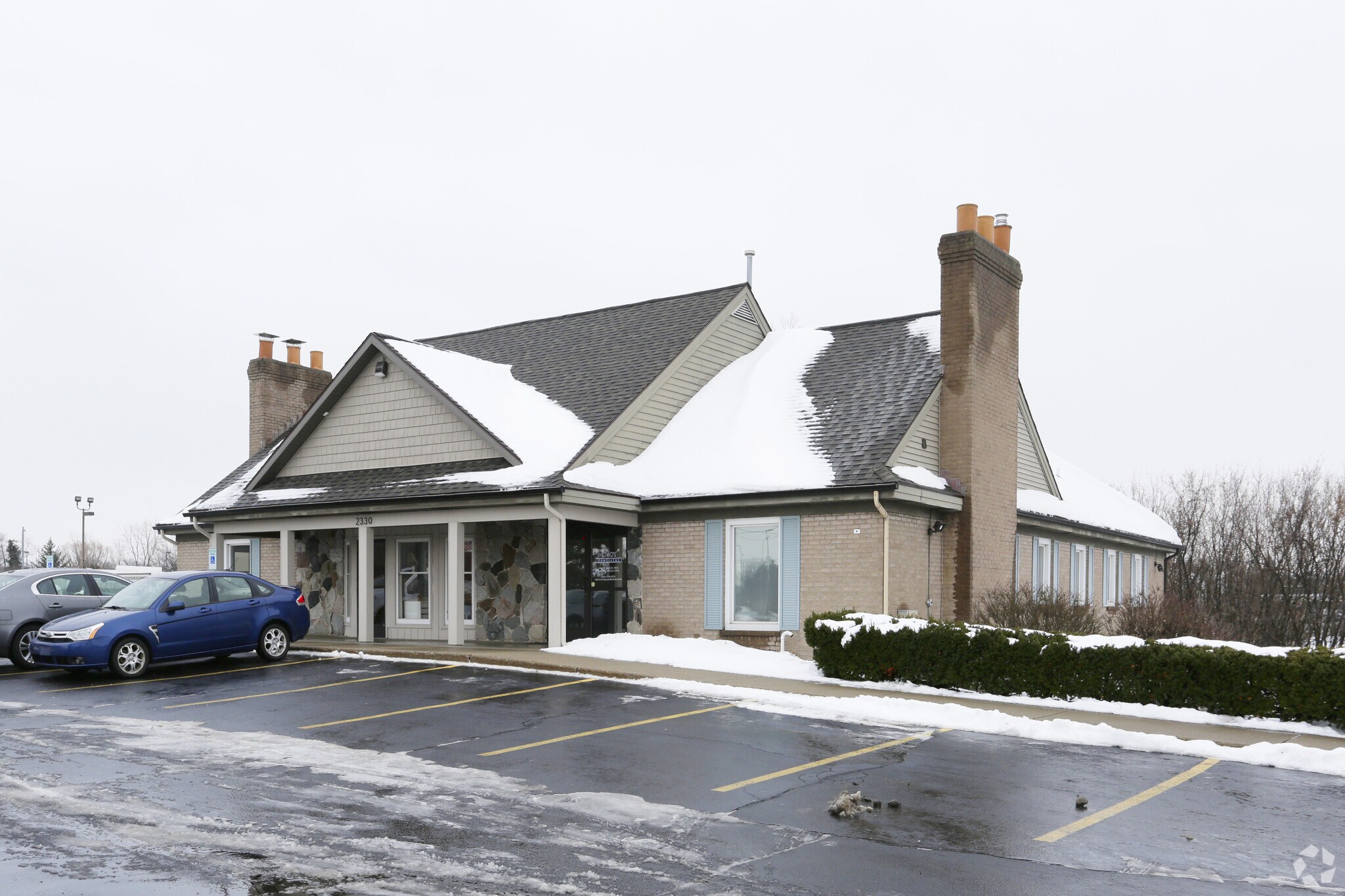 2330 44th St SE, Grand Rapids, MI for sale Primary Photo- Image 1 of 1