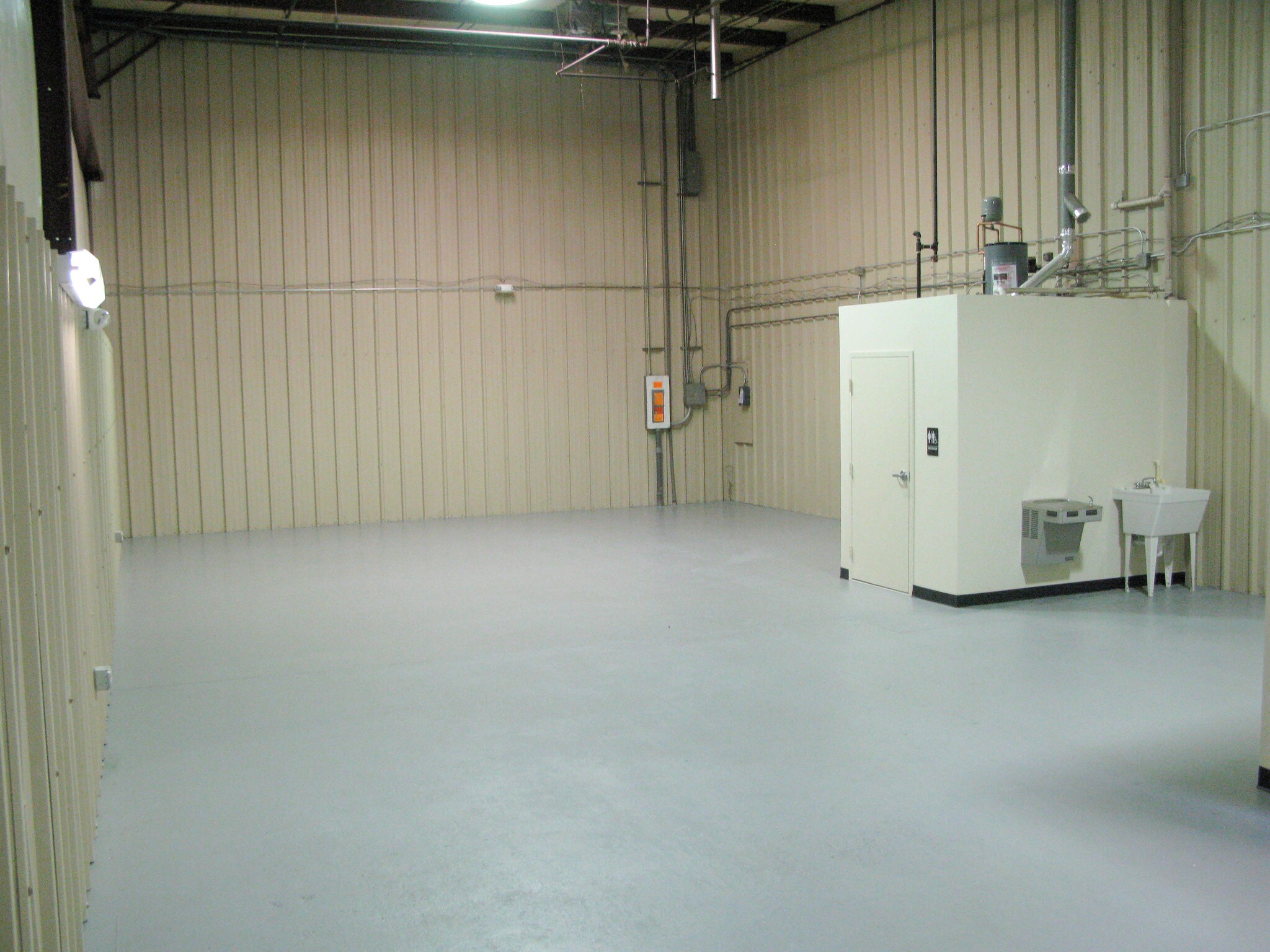 13848-13876 Dawson Beach Rd, Woodbridge, VA for sale Interior Photo- Image 1 of 1