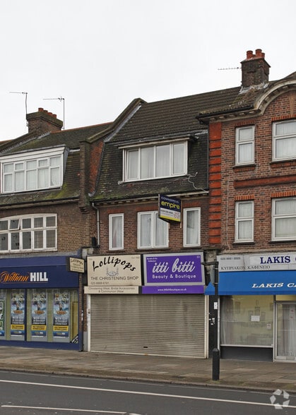 53-53A Green Lanes, London for lease - Primary Photo - Image 1 of 2