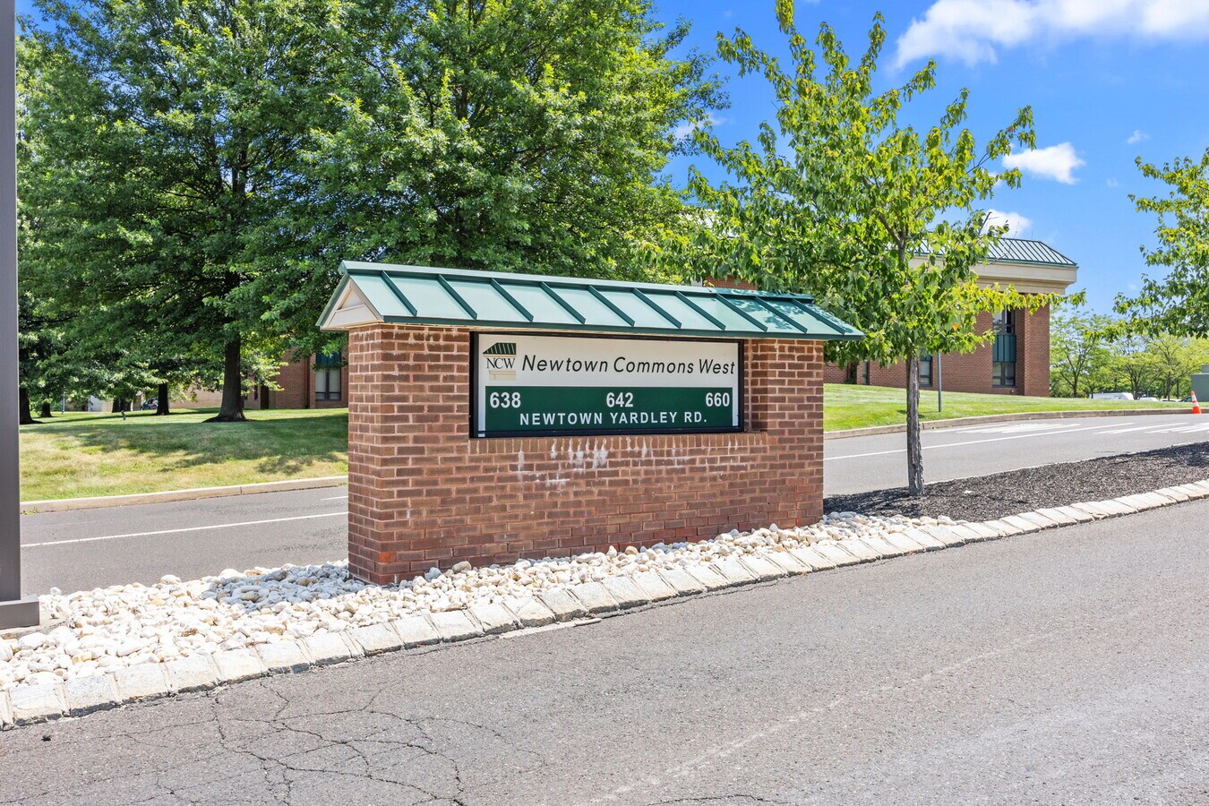 642 Newtown Yardley Rd, Newtown, PA 18940 Newtown Commons West