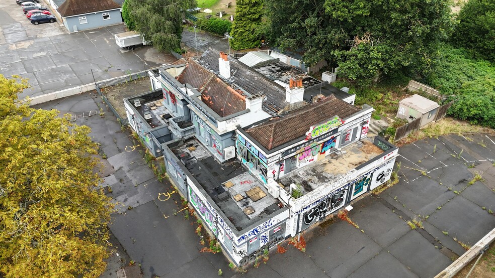 Portsmouth Rd, Esher for sale - Building Photo - Image 2 of 13