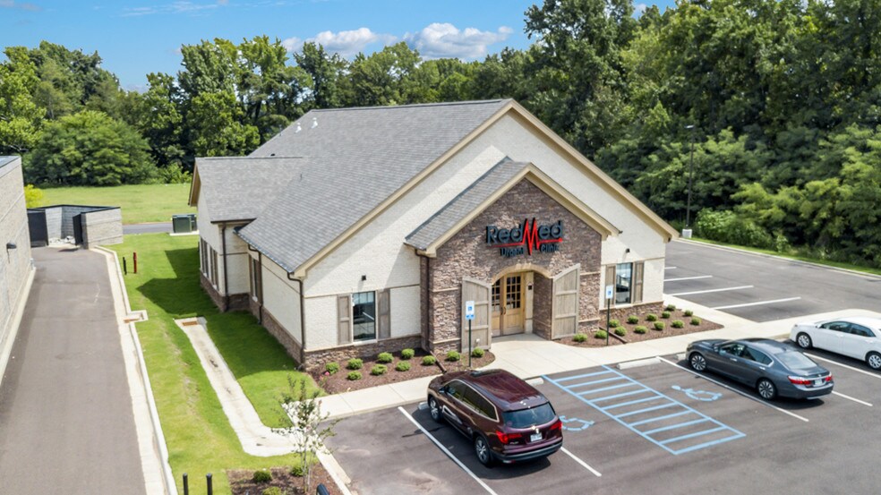 1250 E Commerce St, Hernando, MS 38632