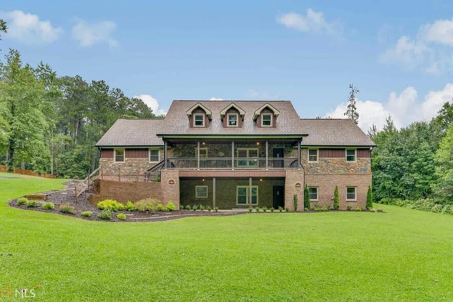 1058 Tullis Rd, Lawrenceville, GA for sale - Primary Photo - Image 1 of 8