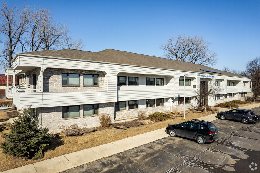 128 E Olin Ave, Madison, WI for lease - Primary Photo - Image 1 of 3