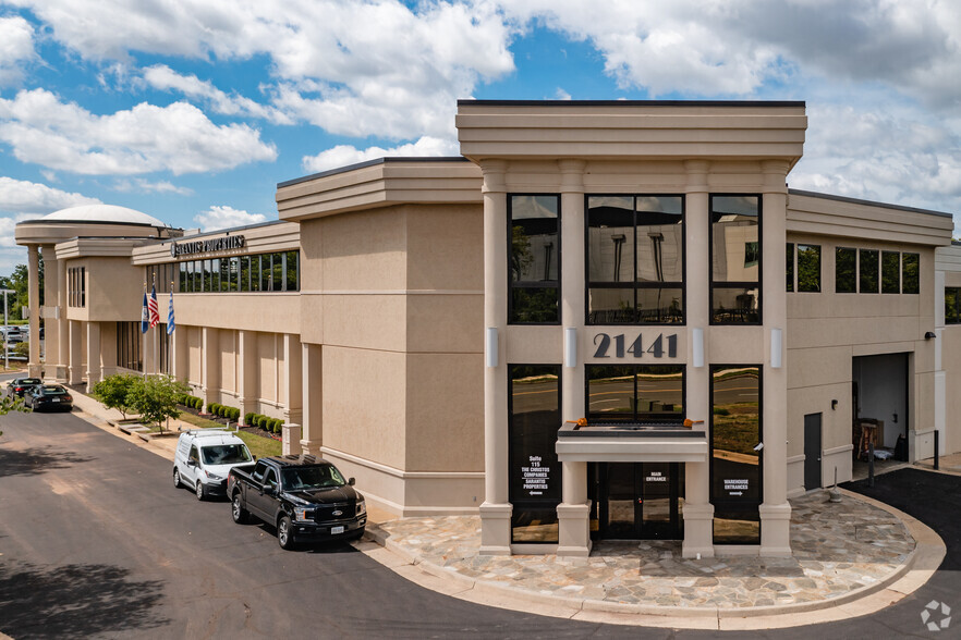 21441 Pacific Blvd, Sterling, VA for lease - Building Photo - Image 1 of 4