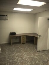 7465 Commercial Cir, Fort Pierce, FL for sale Interior Photo- Image 1 of 6