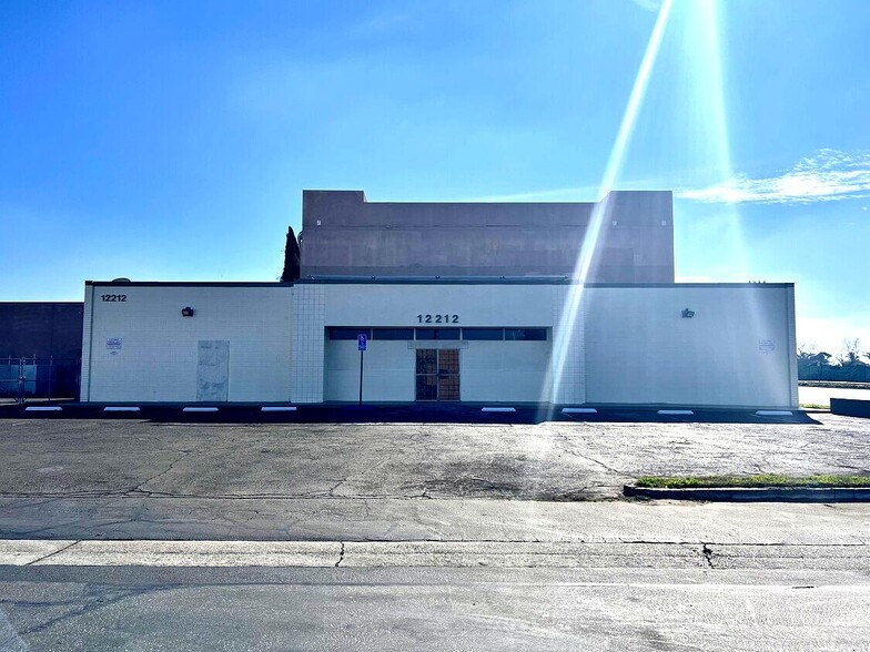 12212 Brookhurst St, Garden Grove, CA for lease - Building Photo - Image 2 of 2