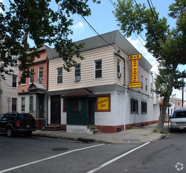 130 Main St, Newark, NJ for sale - Building Photo - Image 1 of 1