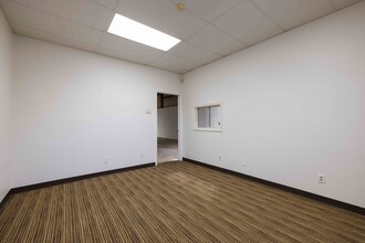 40 Wilson Rd, Humble, TX for lease Interior Photo- Image 2 of 6