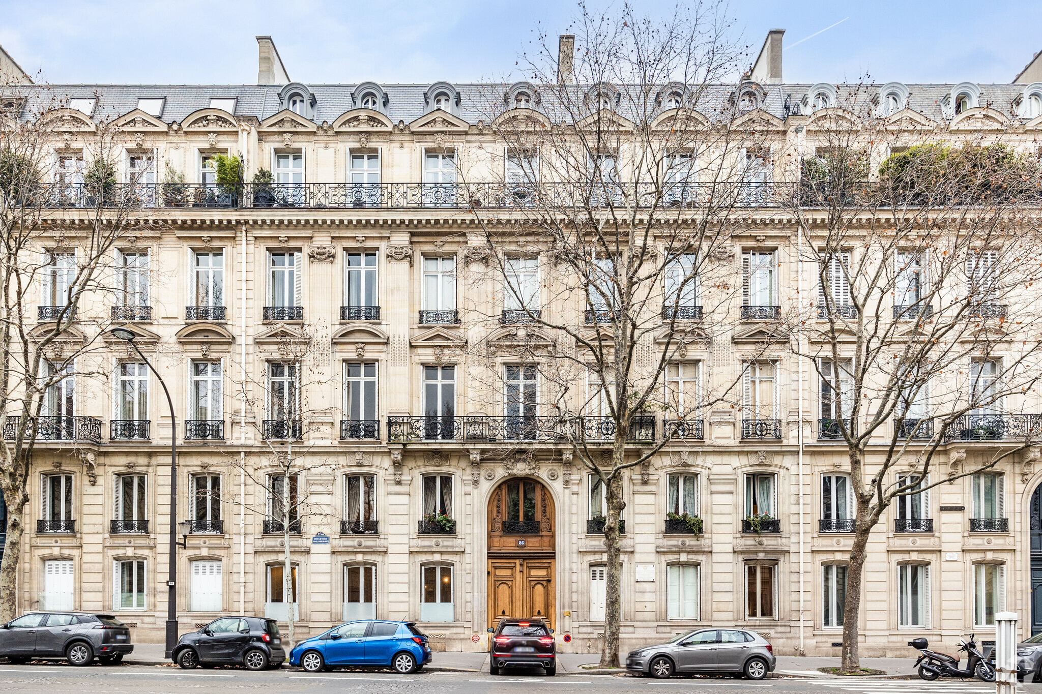 Multifamily in Paris for sale Primary Photo- Image 1 of 4