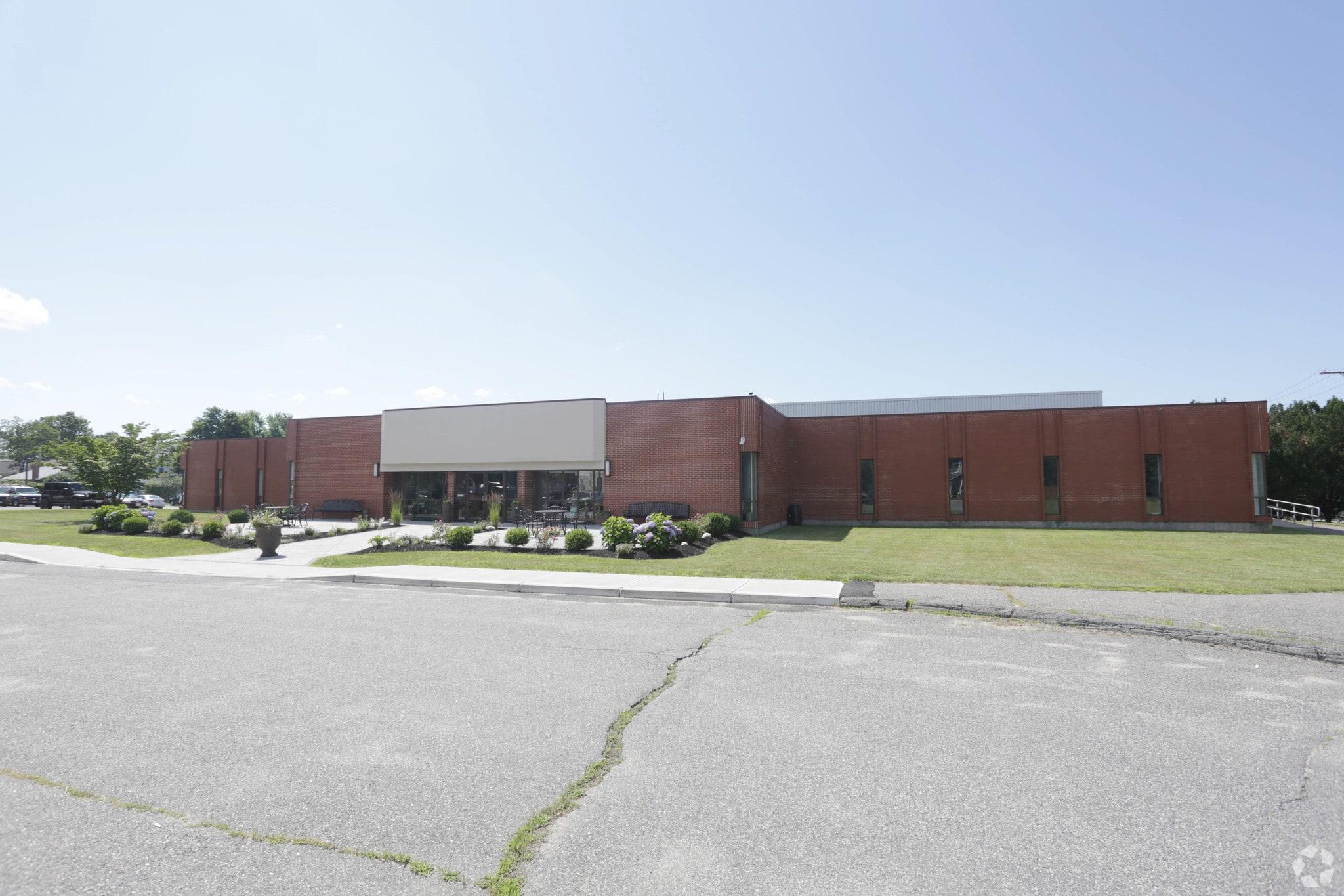 60 Pleasant St, Ashland, MA for lease Primary Photo- Image 1 of 43