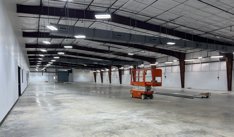 1926 FM 362 Rd, Pattison, TX for lease Interior Photo- Image 1 of 2