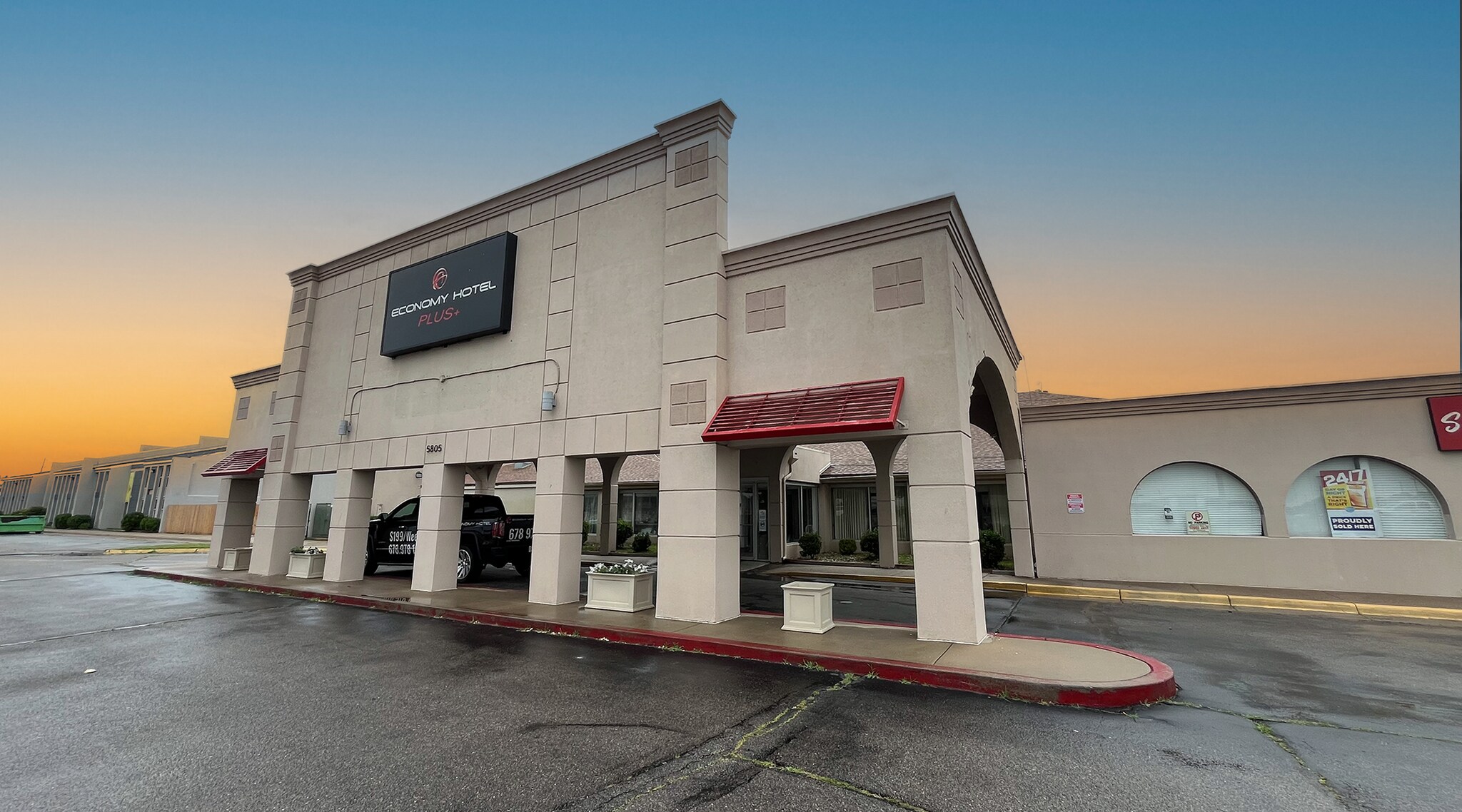 5805 W Kellogg Dr, Wichita, KS for sale Primary Photo- Image 1 of 32