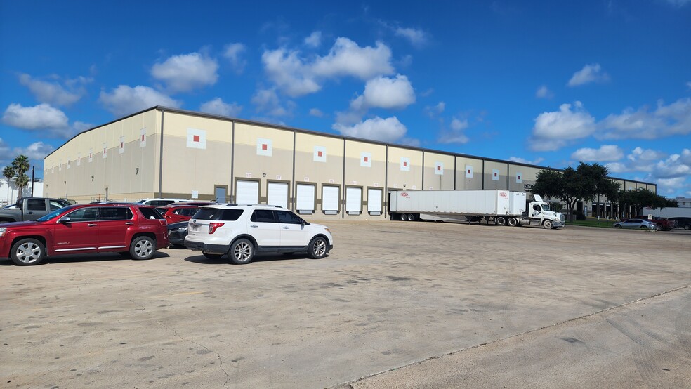 6500 S 35th St, McAllen, TX for lease - Building Photo - Image 1 of 5