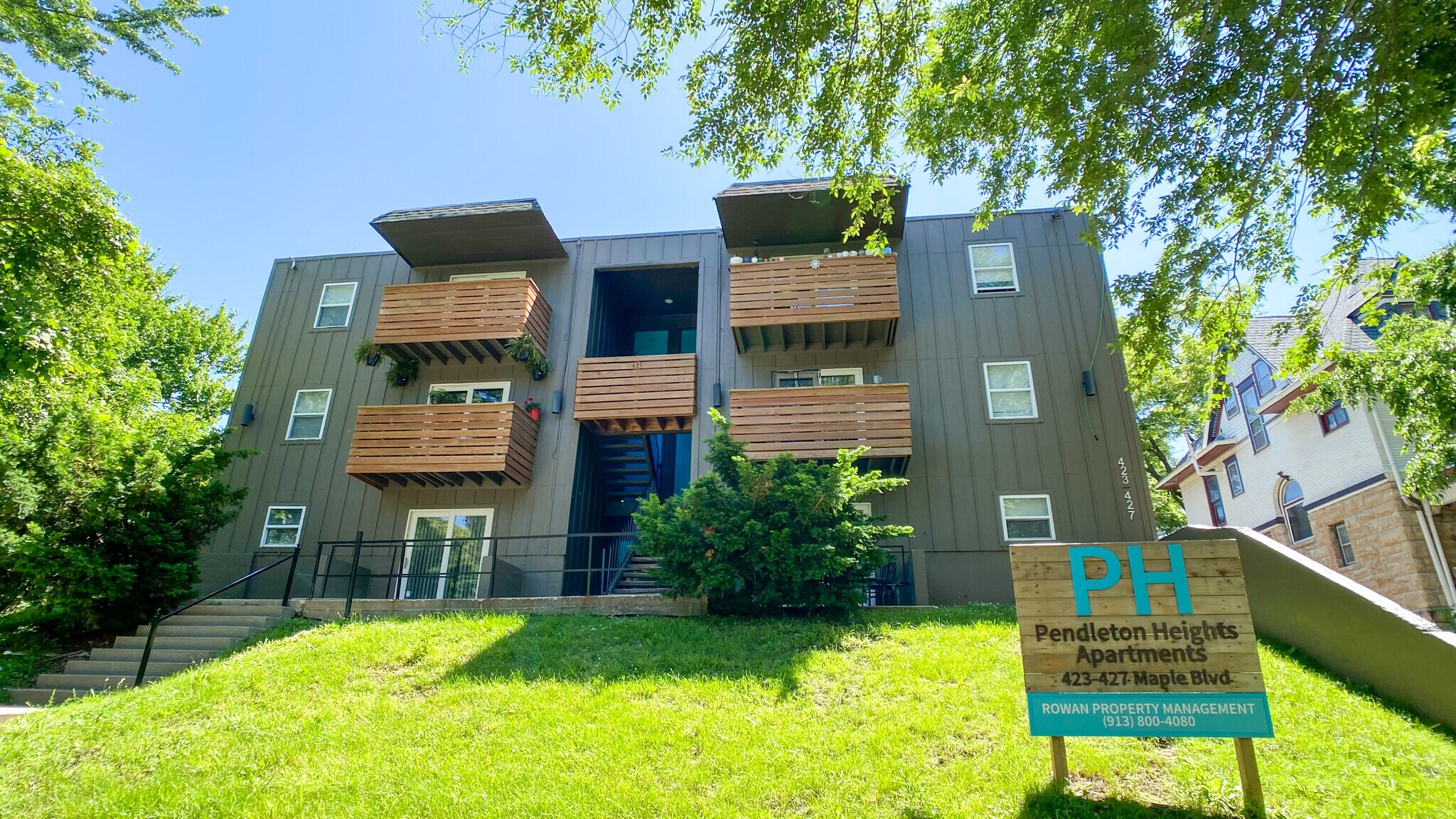 423-427 Maple Blvd, Kansas City, MO for sale Building Photo- Image 1 of 1