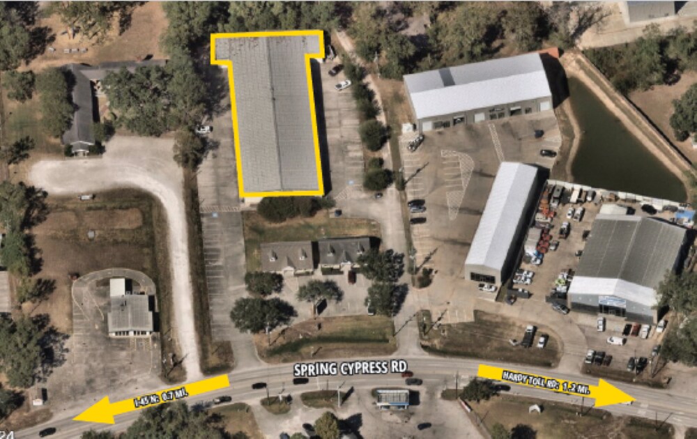 702 Spring Cypress Rd, Spring, TX for lease Primary Photo- Image 1 of 3