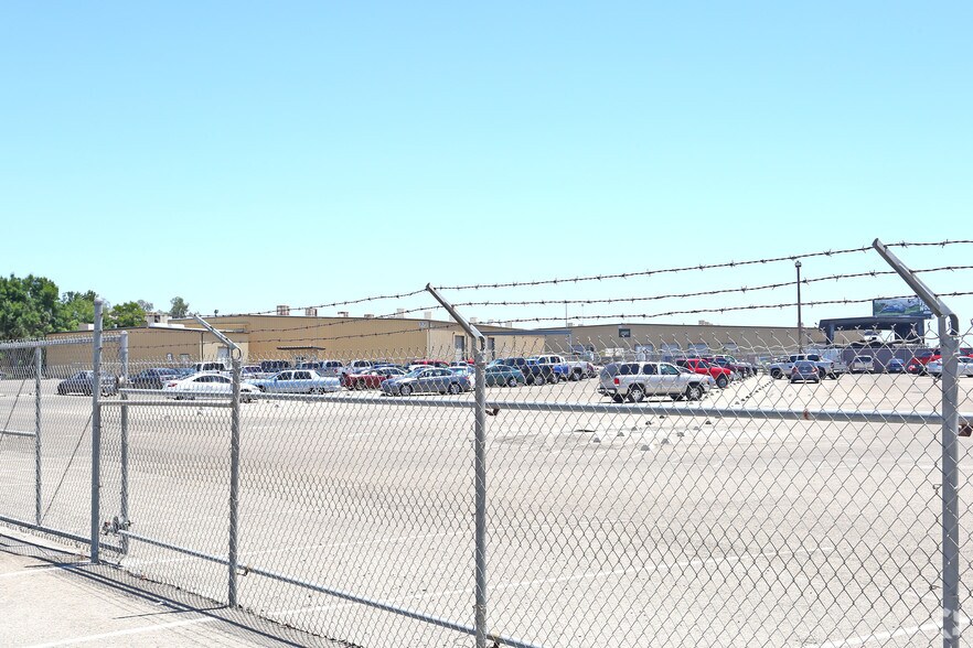 1775 Park St, Selma, CA for sale - Building Photo - Image 3 of 8