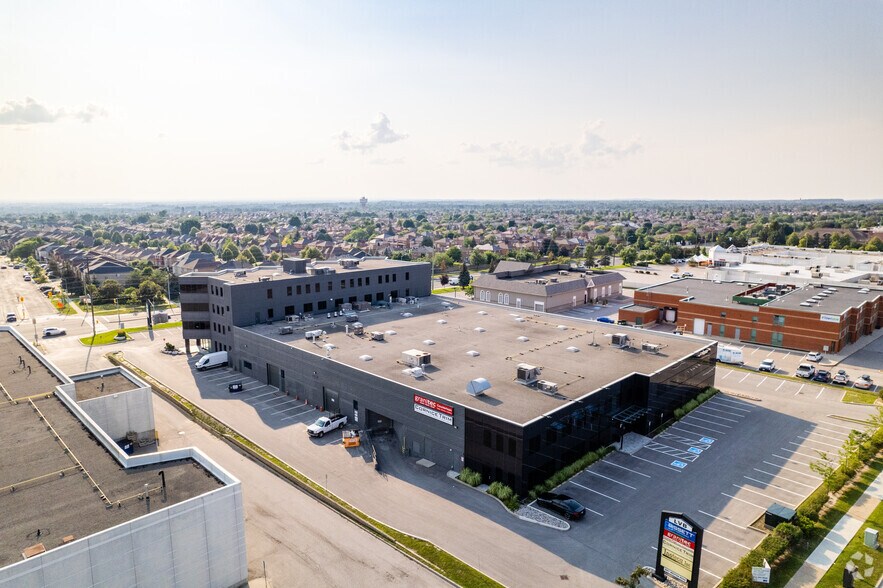 8001 Weston Rd, Vaughan, ON for lease - Building Photo - Image 3 of 4