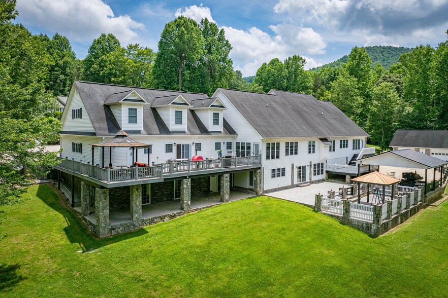 200 Little Acres Dr, Marion, NC for sale - Building Photo - Image 3 of 92