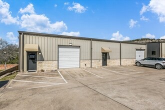 5004 Bee Creek Rd, Spicewood, TX for lease Building Photo- Image 2 of 20