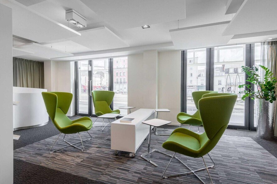 Office in Le Mans for lease - Interior Photo - Image 3 of 6