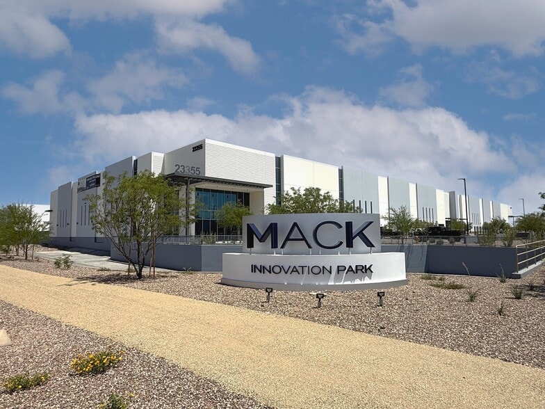 23555 N 7th Ave, Phoenix, AZ for lease - Building Photo - Image 1 of 7