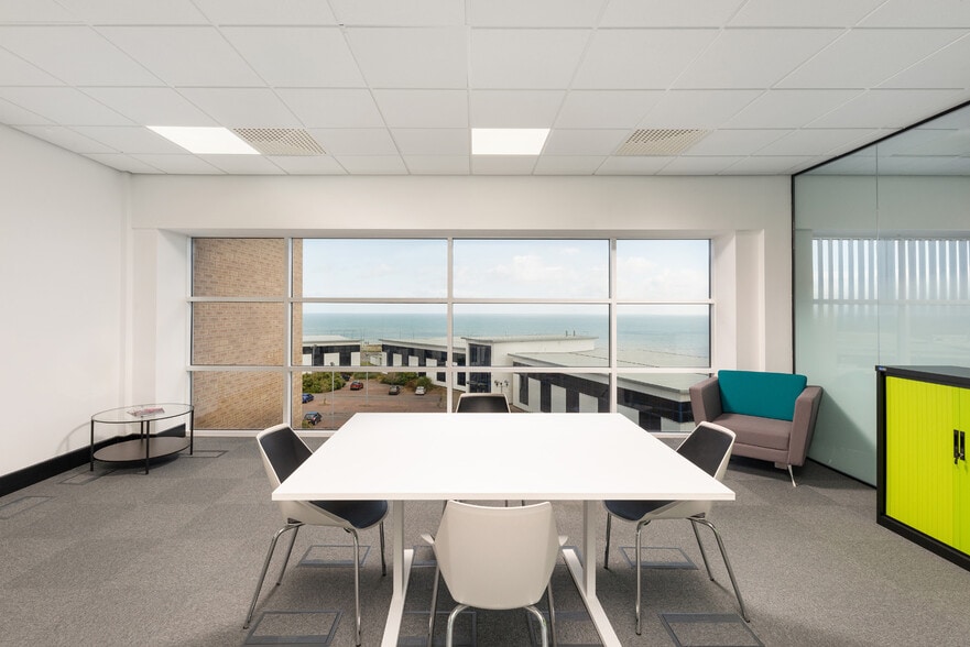 Lighthouse Vw, Seaham for lease - Interior Photo - Image 1 of 9