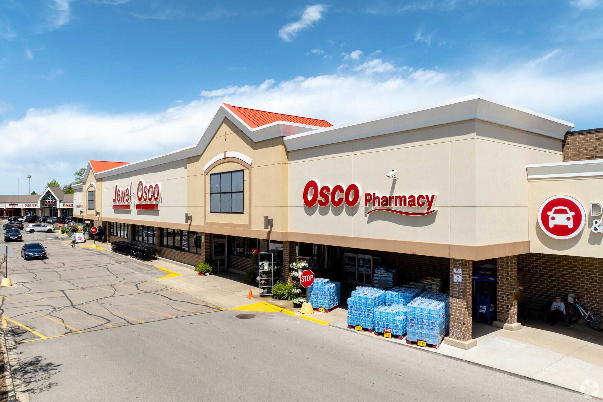 664-696 Northwest Hwy, Cary, IL for lease Building Photo- Image 1 of 5