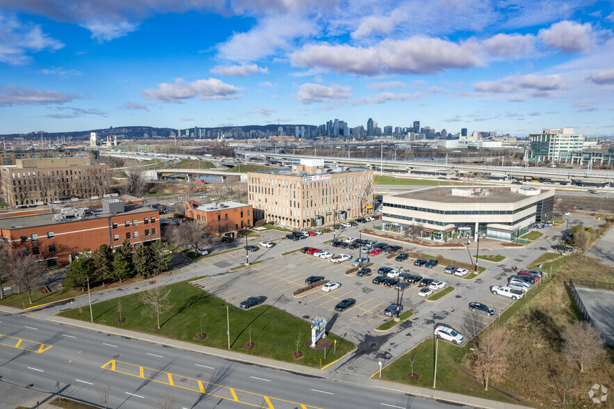 4 Pl du Commerce, Montréal, QC for lease - Aerial - Image 3 of 4