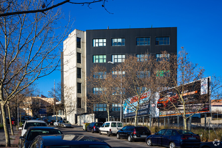 Office in Madrid, MAD for sale - Building Photo - Image 3 of 4