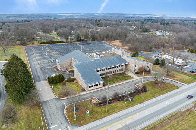 More details for 2501 Wilmington Rd, New Castle, PA - Office for Sale