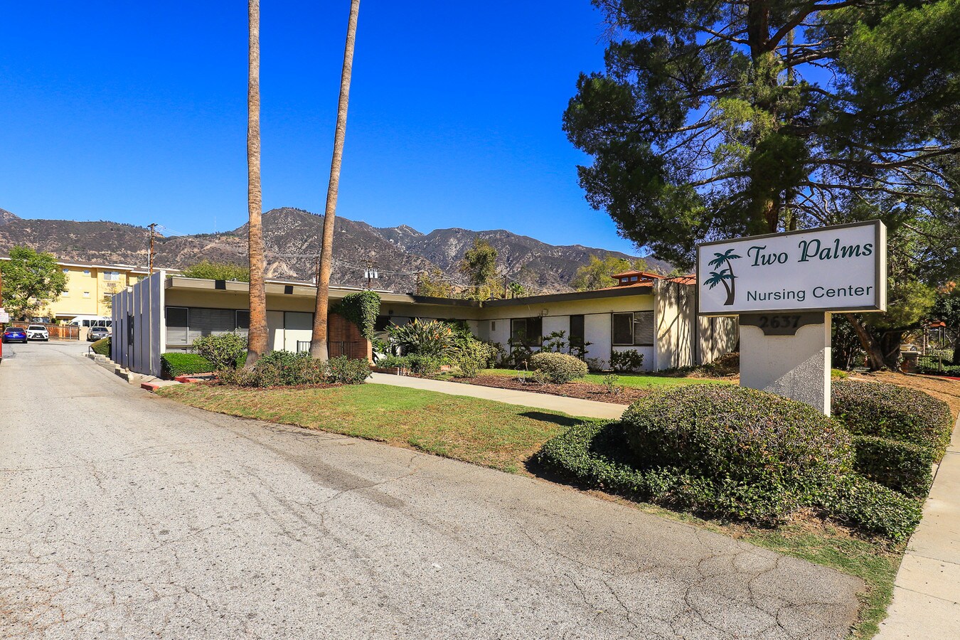 2637 E Washington Blvd, Pasadena, CA 91107