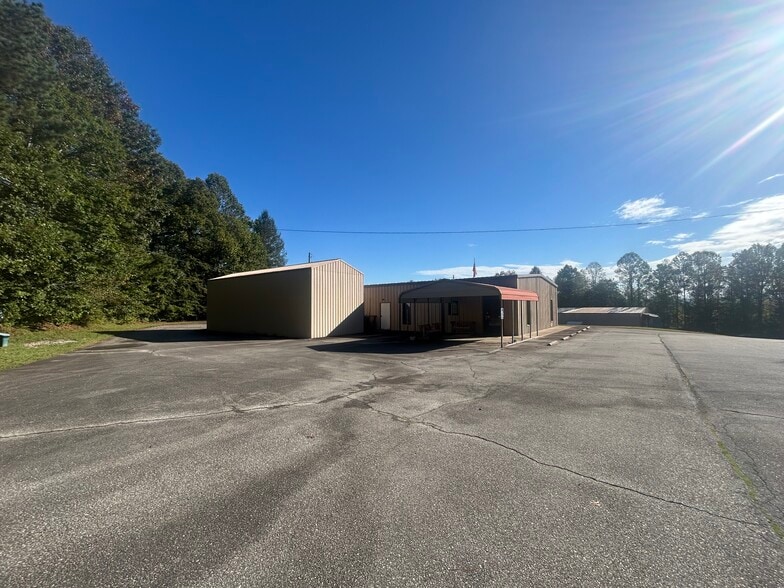 4905 US 70 W, Marion, NC for lease - Building Photo - Image 3 of 5
