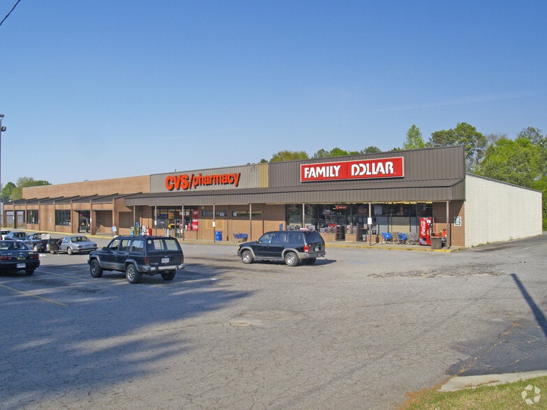 809 Oak St, Eatonton, GA for lease - Primary Photo - Image 1 of 4