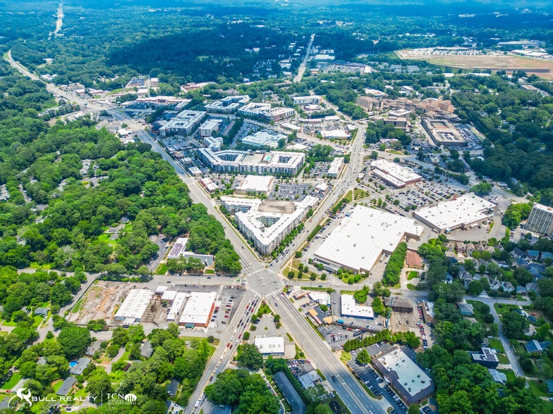 558 Medlock Rd, Decatur, GA for sale - Building Photo - Image 3 of 43