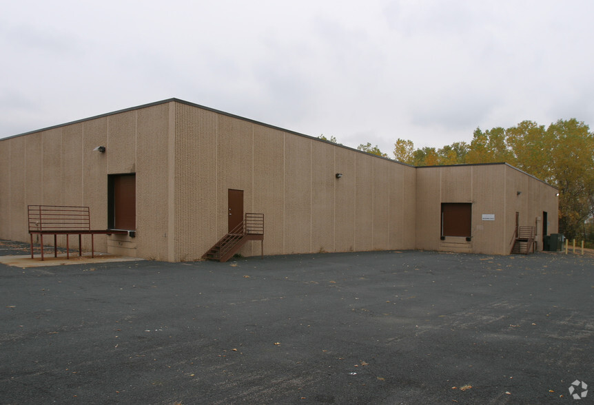 20 Yorkton Ct, Little Canada, MN for lease - Building Photo - Image 3 of 5