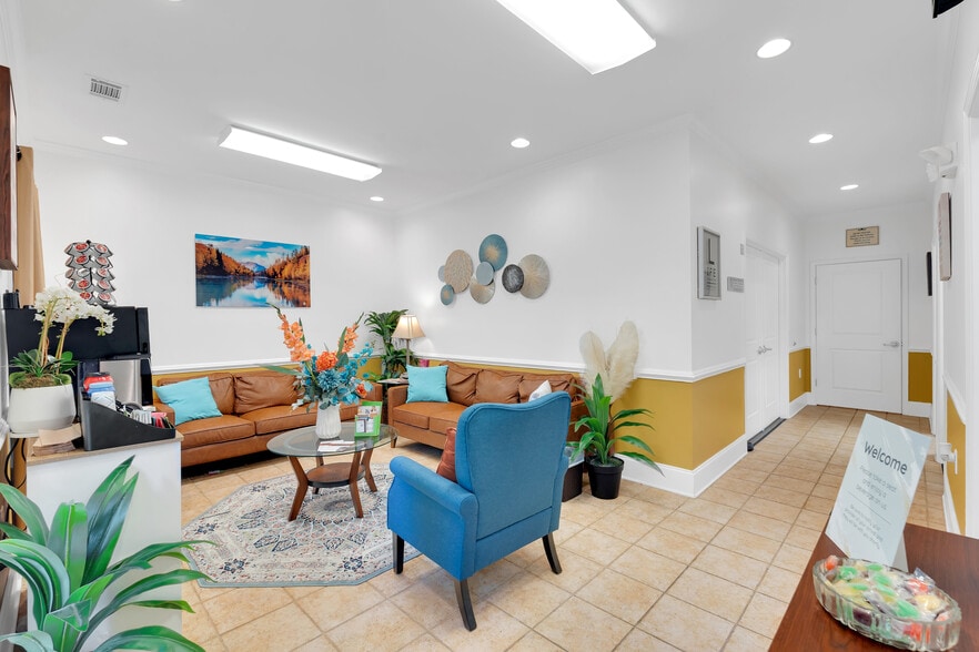 248-250 Adley Way, Greenville, SC for sale - Interior Photo - Image 2 of 30