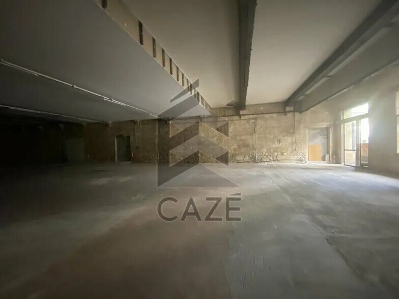Flex in Bordeaux for lease - Interior Photo - Image 3 of 4